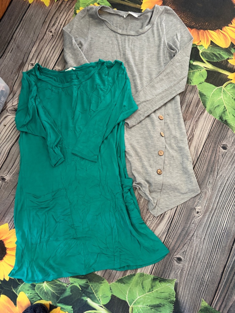 Emerald Gray  and Green Women's Crewneck Knit Tops